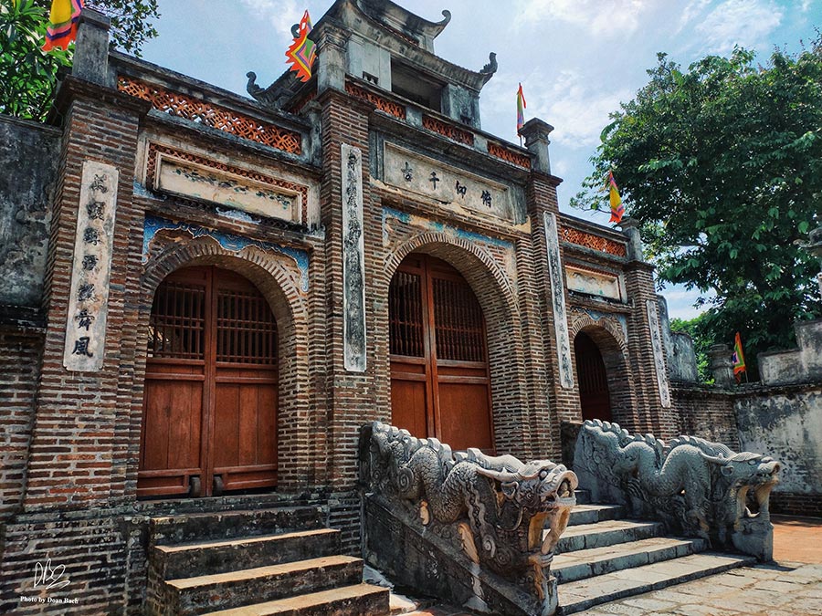 cổng đền An Dương Vương